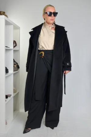 Kaput plus-size SARA crna